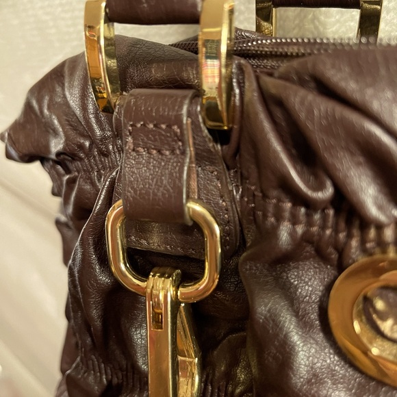 JM Collection Handbag - Picture 14 of 16